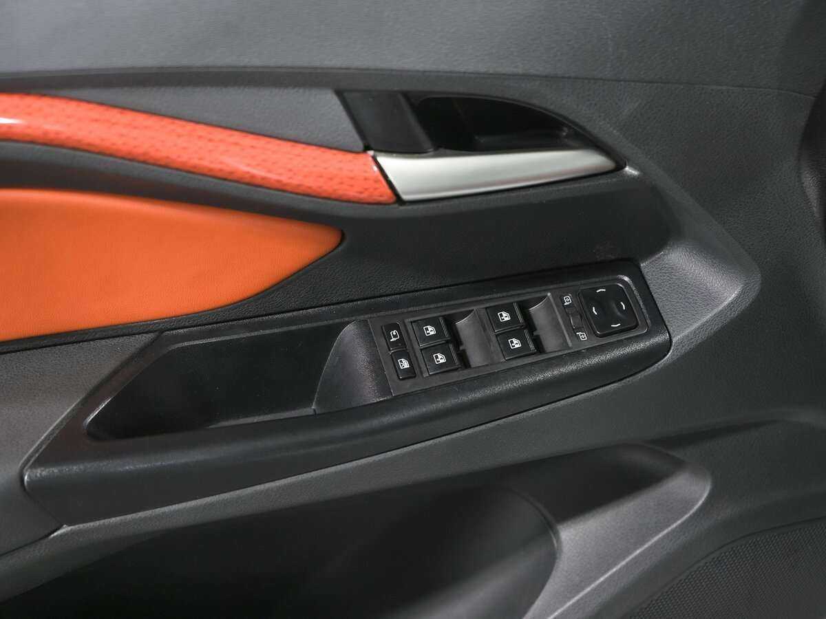 Купить Lada (ВАЗ) Vesta с пробегом. Фото: #14