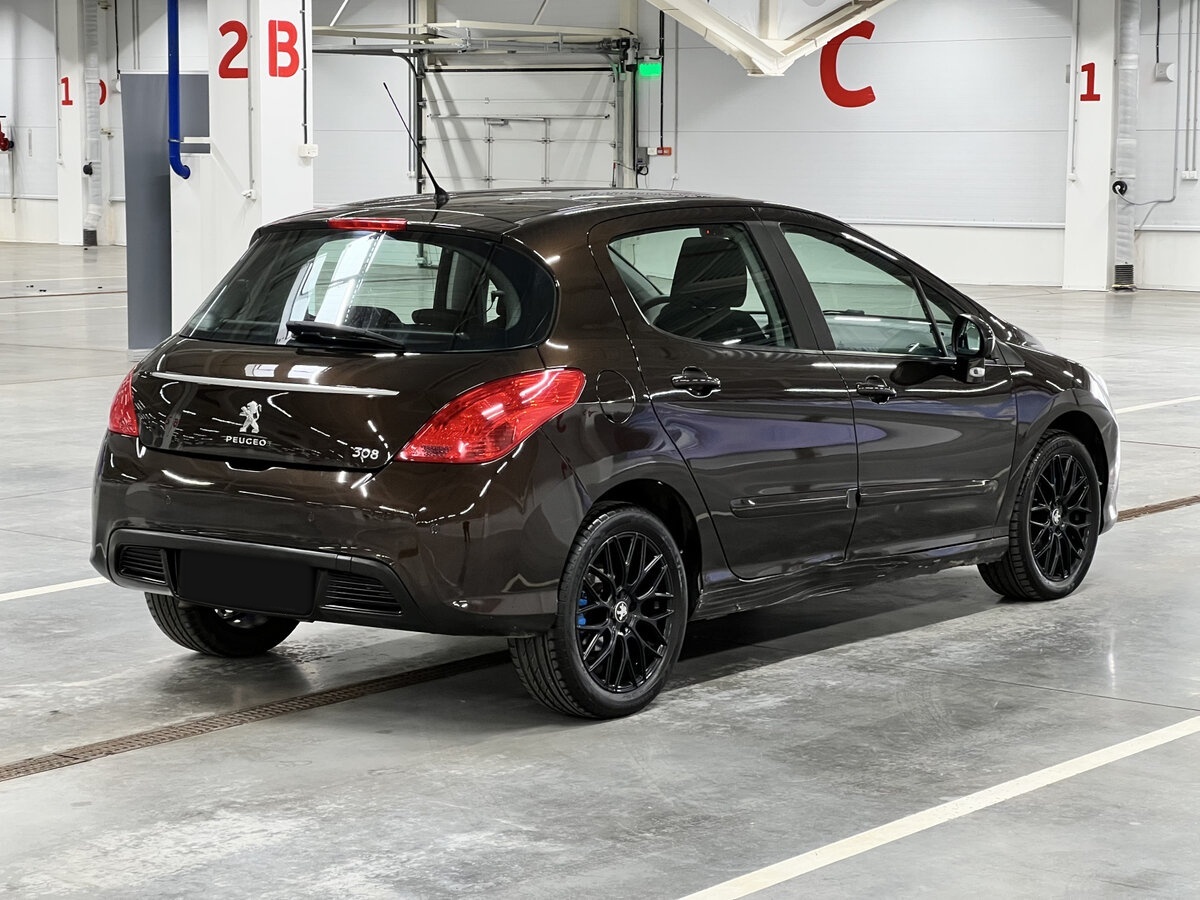 Купить Peugeot 308 с пробегом. Фото: #4