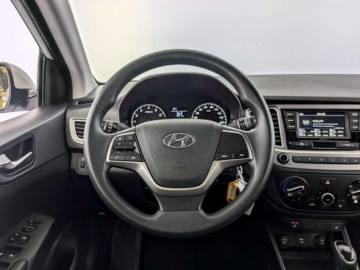 Купить Hyundai Solaris с пробегом. Фото: #15