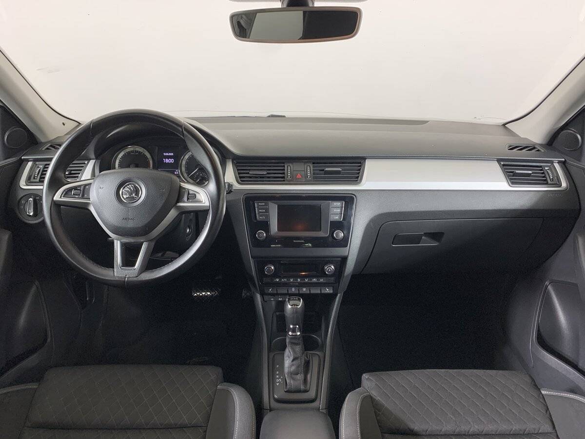 Купить Skoda Rapid с пробегом. Фото: #11