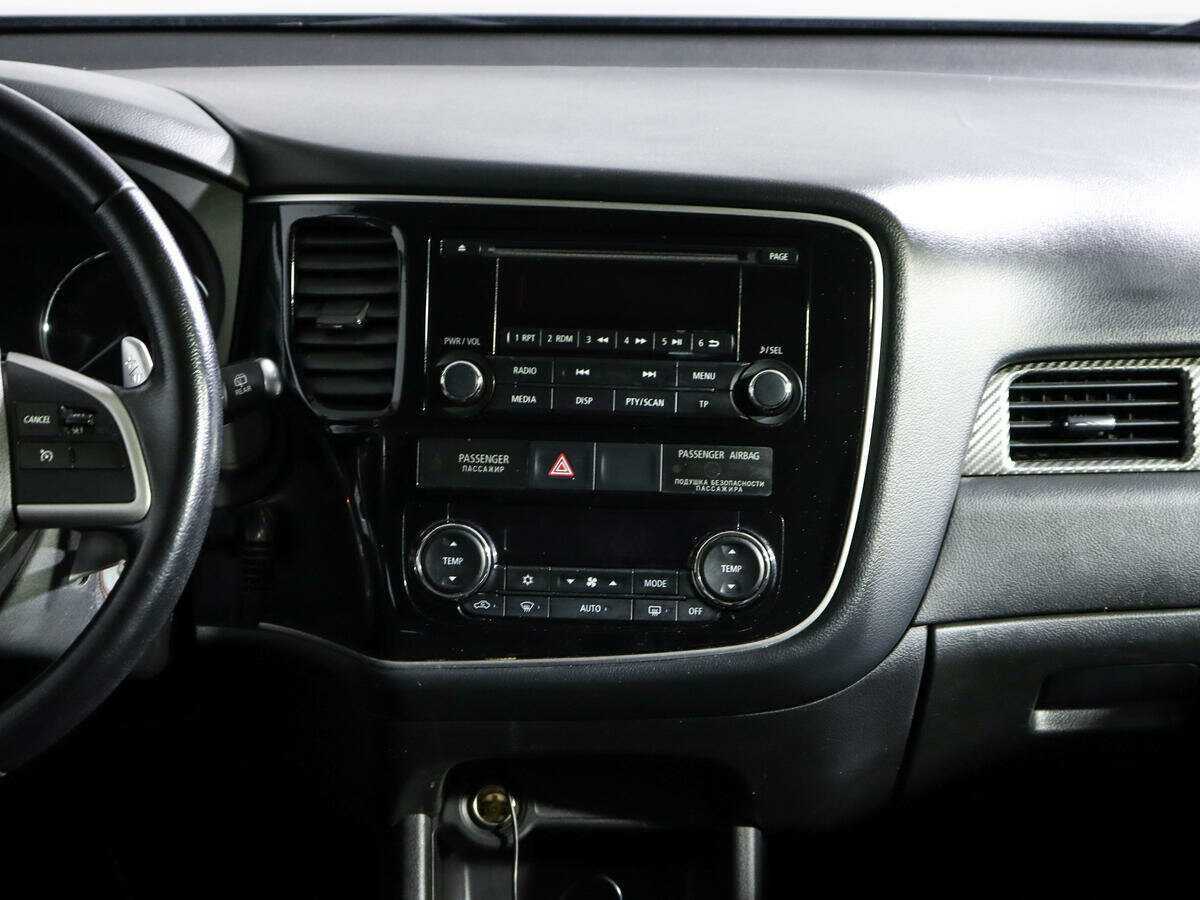 Купить Mitsubishi Outlander с пробегом. Фото: #12