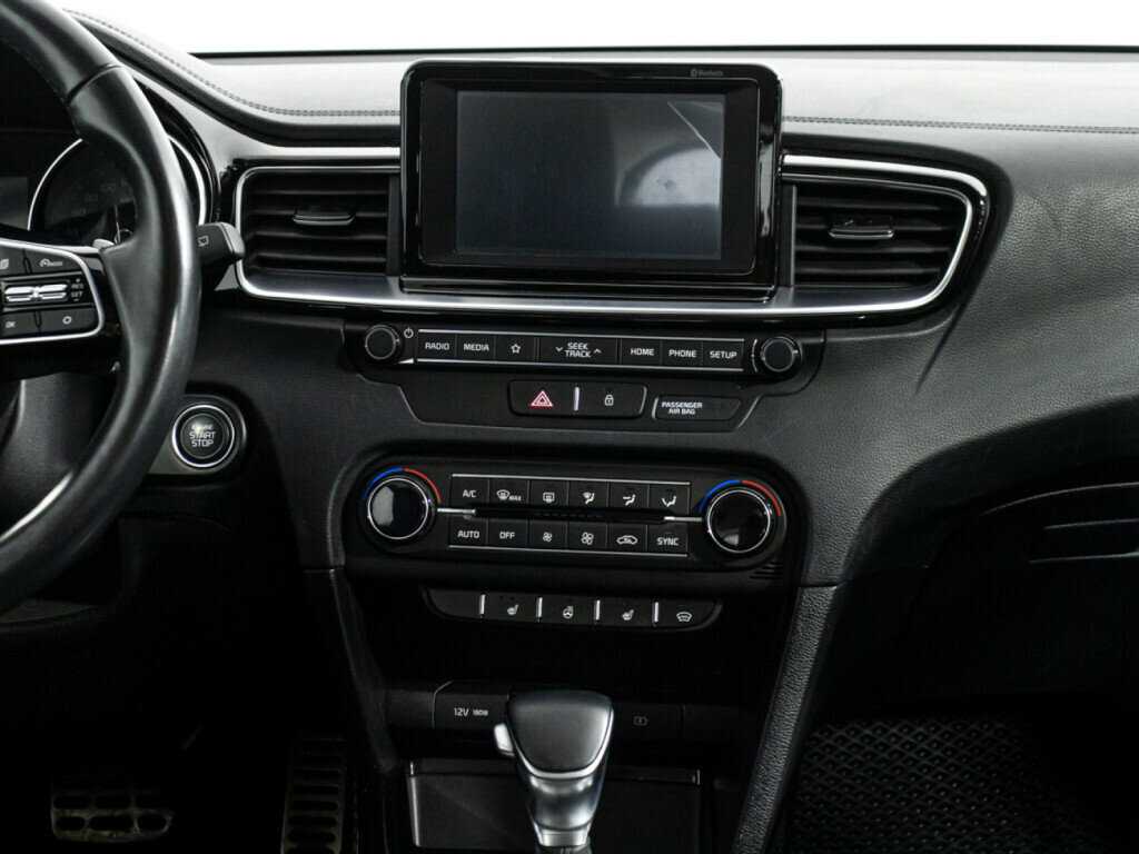 Купить Kia Ceed с пробегом. Фото: #13