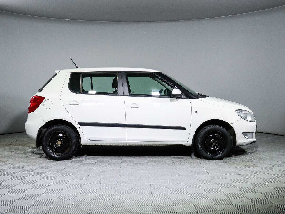 Купить Skoda Fabia с пробегом. Фото: #3