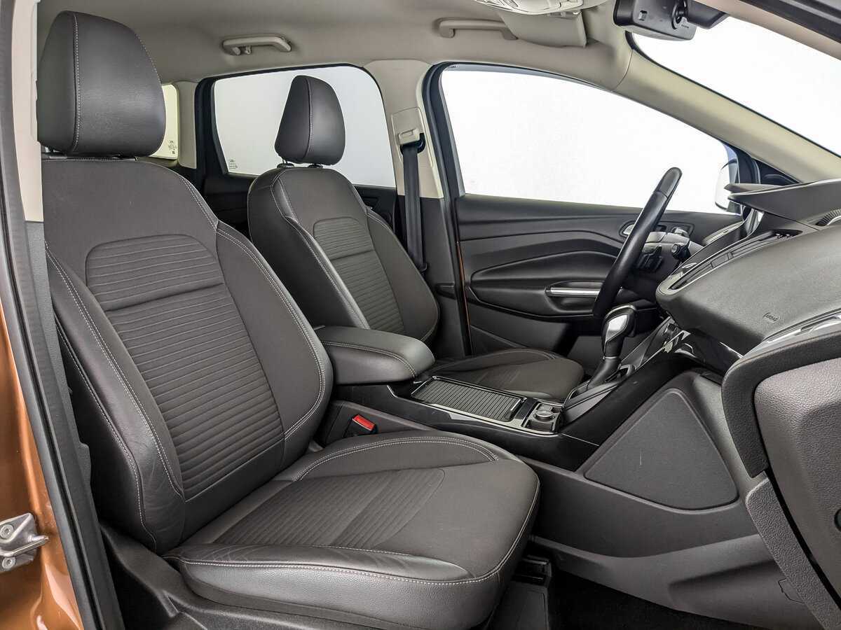 Купить Ford Kuga с пробегом. Фото: #22