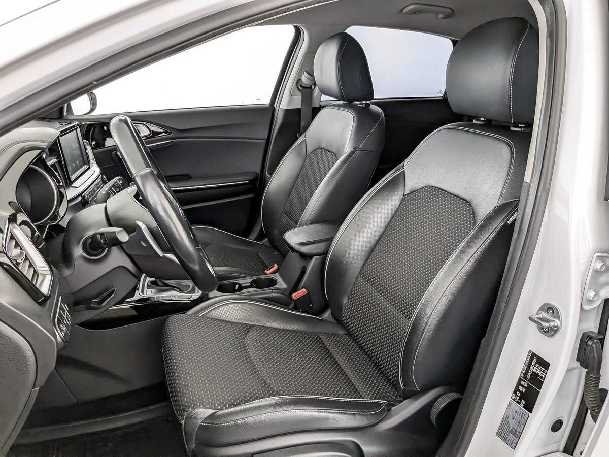 Купить Kia Ceed с пробегом. Фото: #19