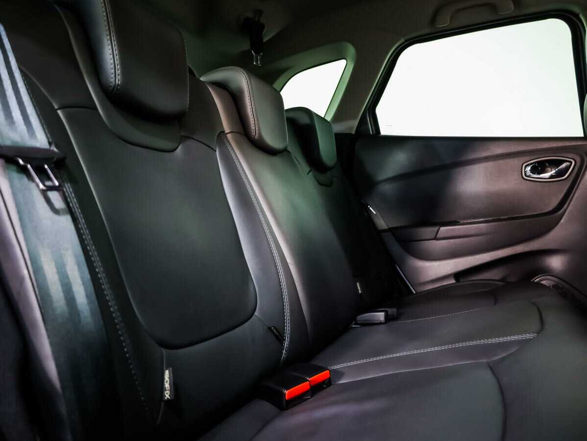 Купить Renault Kaptur с пробегом. Фото: #11