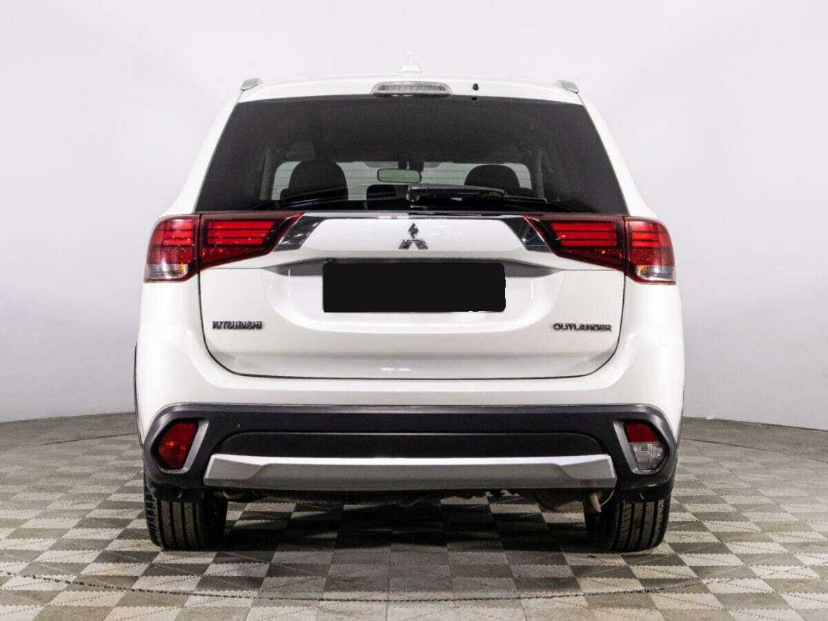 Купить Mitsubishi Outlander с пробегом. Фото: #5