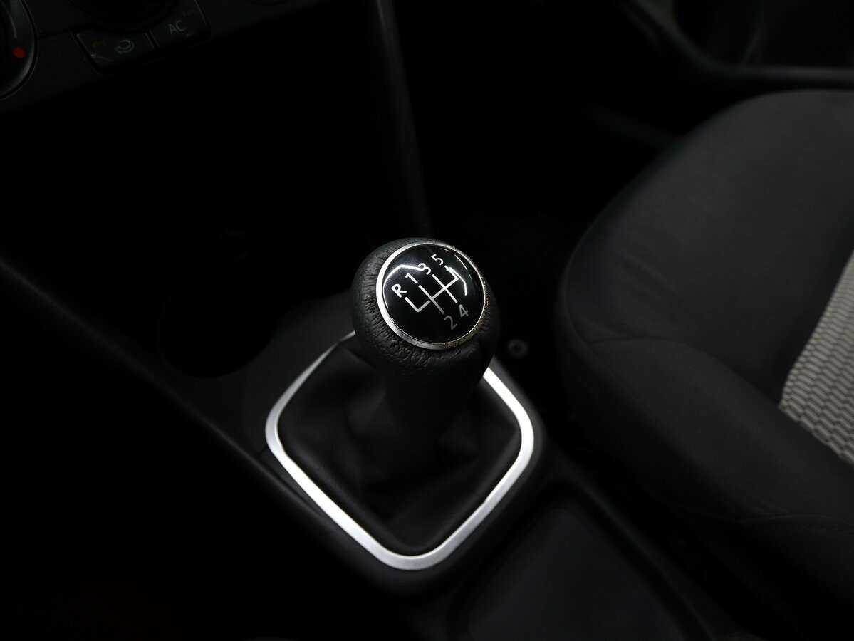 Купить Volkswagen Polo с пробегом. Фото: #13