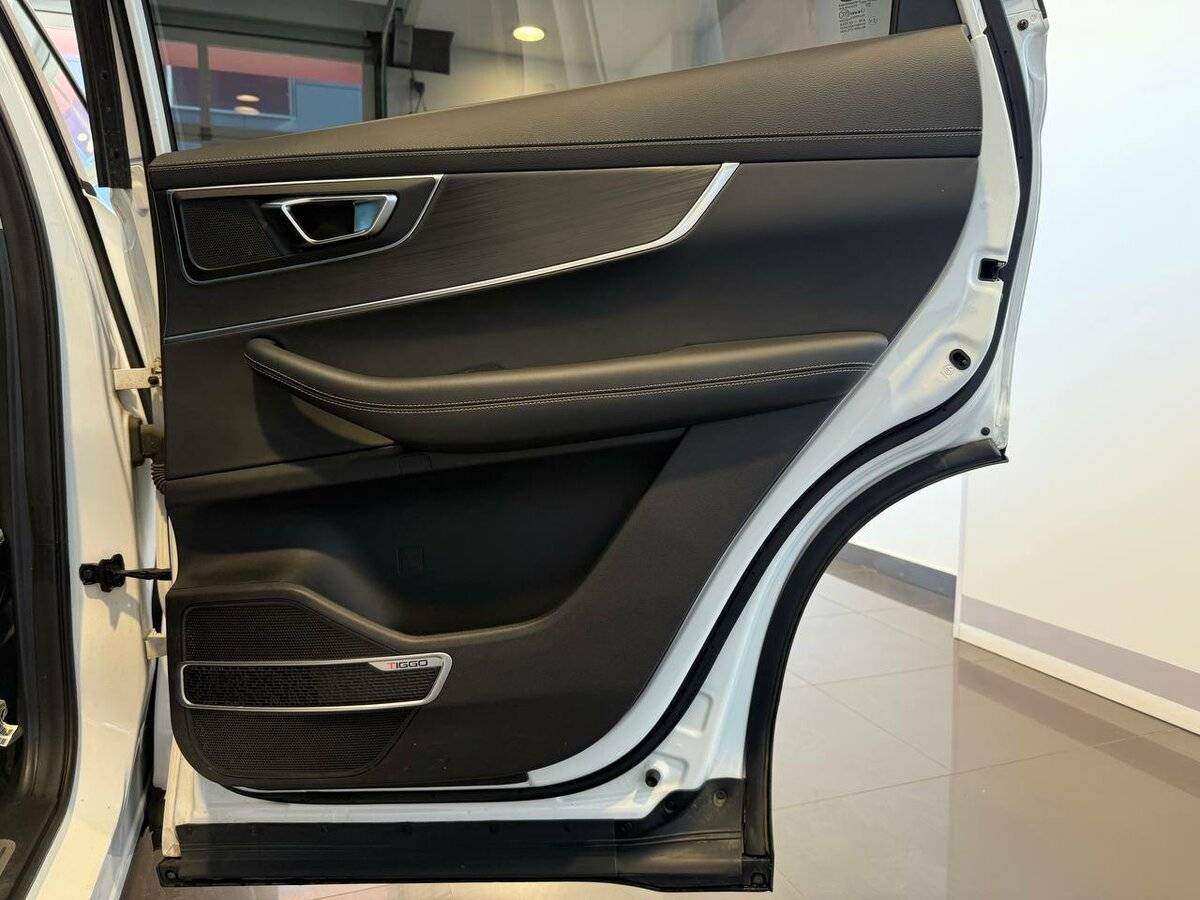 Купить Chery Tiggo 8 с пробегом. Фото: #15