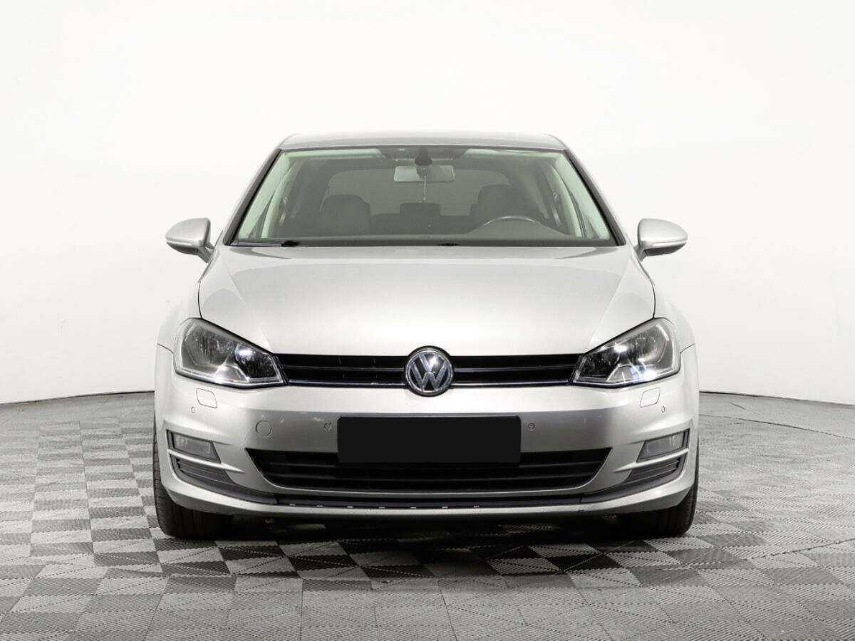 Купить Volkswagen Golf с пробегом. Фото: #1