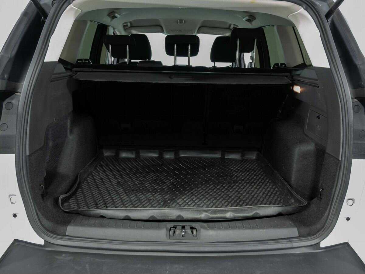 Купить Ford Kuga с пробегом. Фото: #23