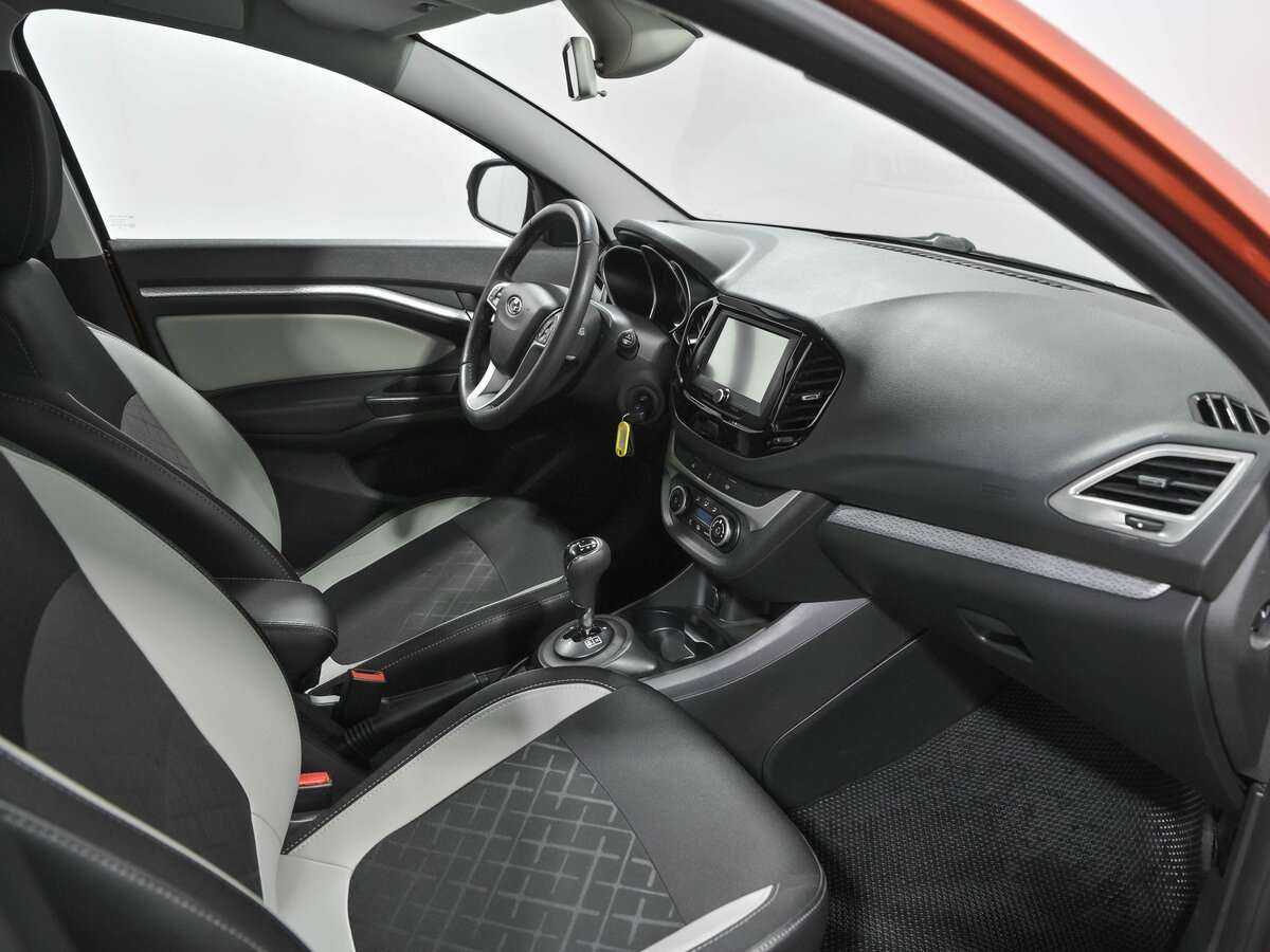 Купить Lada (ВАЗ) Vesta с пробегом. Посмотреть фото