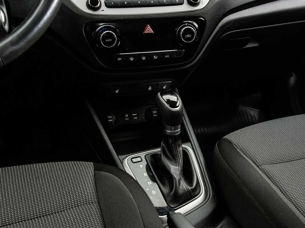 Купить Hyundai Solaris с пробегом. Фото: #11