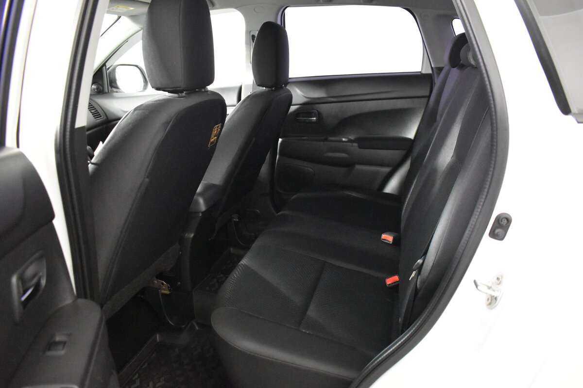Купить Mitsubishi ASX с пробегом. Фото: #11