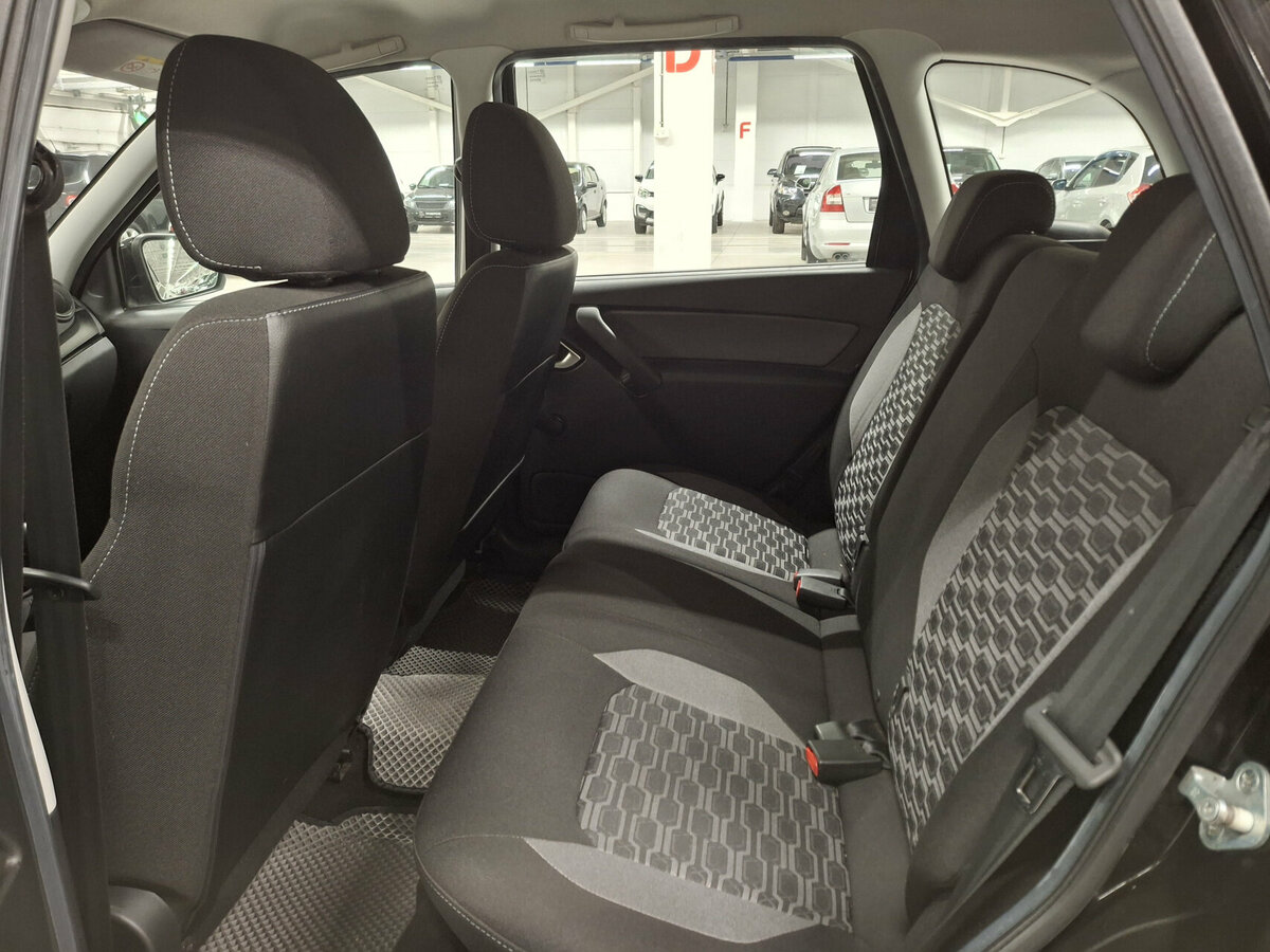 Купить Lada (ВАЗ) Granta с пробегом. Фото: #11