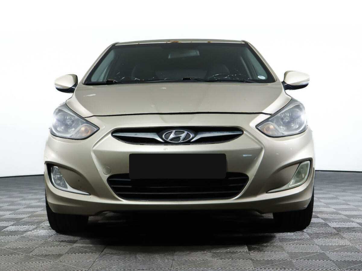 Купить Hyundai Solaris с пробегом. Посмотреть фото