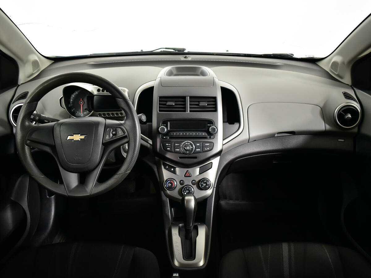 Купить Chevrolet Aveo с пробегом. Фото: #11