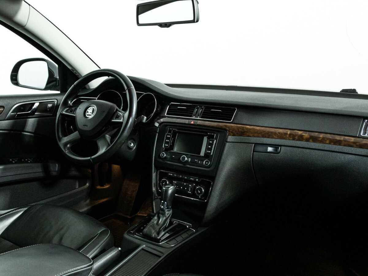 Купить Skoda Superb с пробегом. Фото: #8