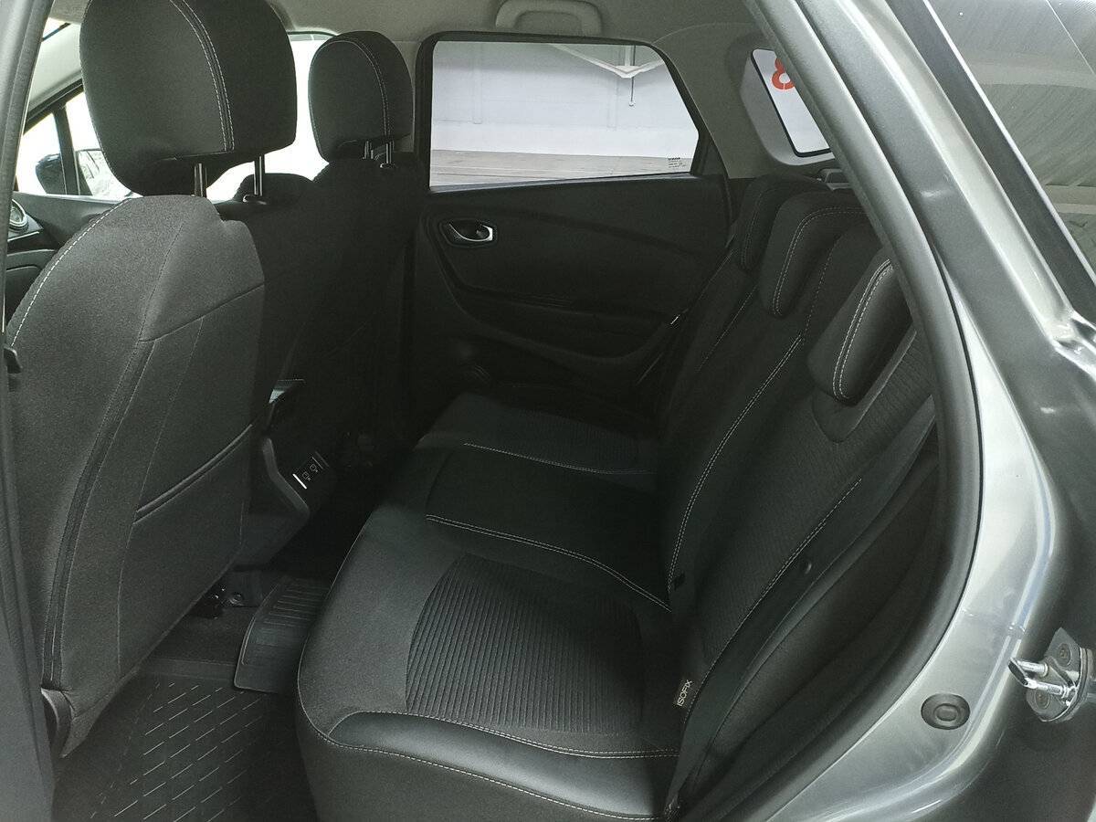 Купить Renault Kaptur с пробегом. Фото: #11