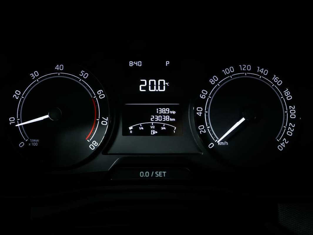 Купить Skoda Rapid с пробегом. Фото: #9