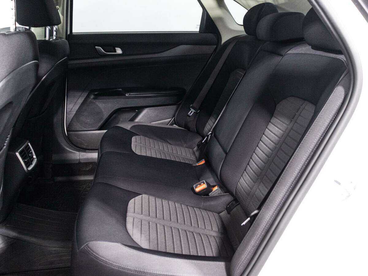 Купить Kia K5 с пробегом. Фото: #9