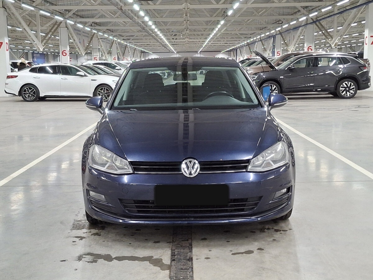 Купить Volkswagen Golf с пробегом. Фото: #1