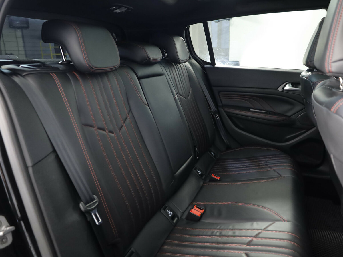 Купить Peugeot 308 с пробегом. Фото: #20