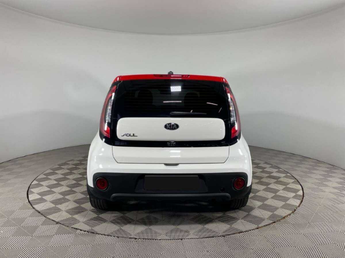 Купить Kia Soul с пробегом. Фото: #5