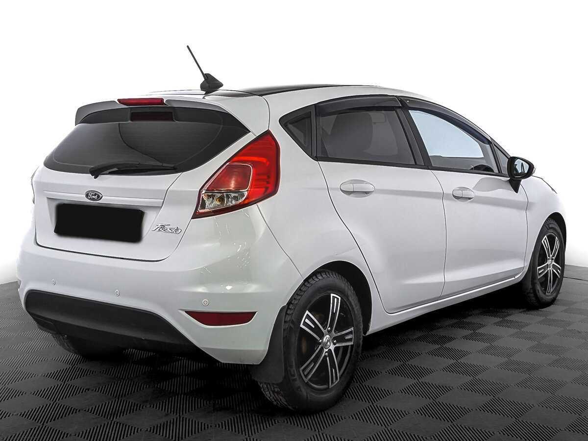 Купить Ford Fiesta с пробегом. Фото: #4