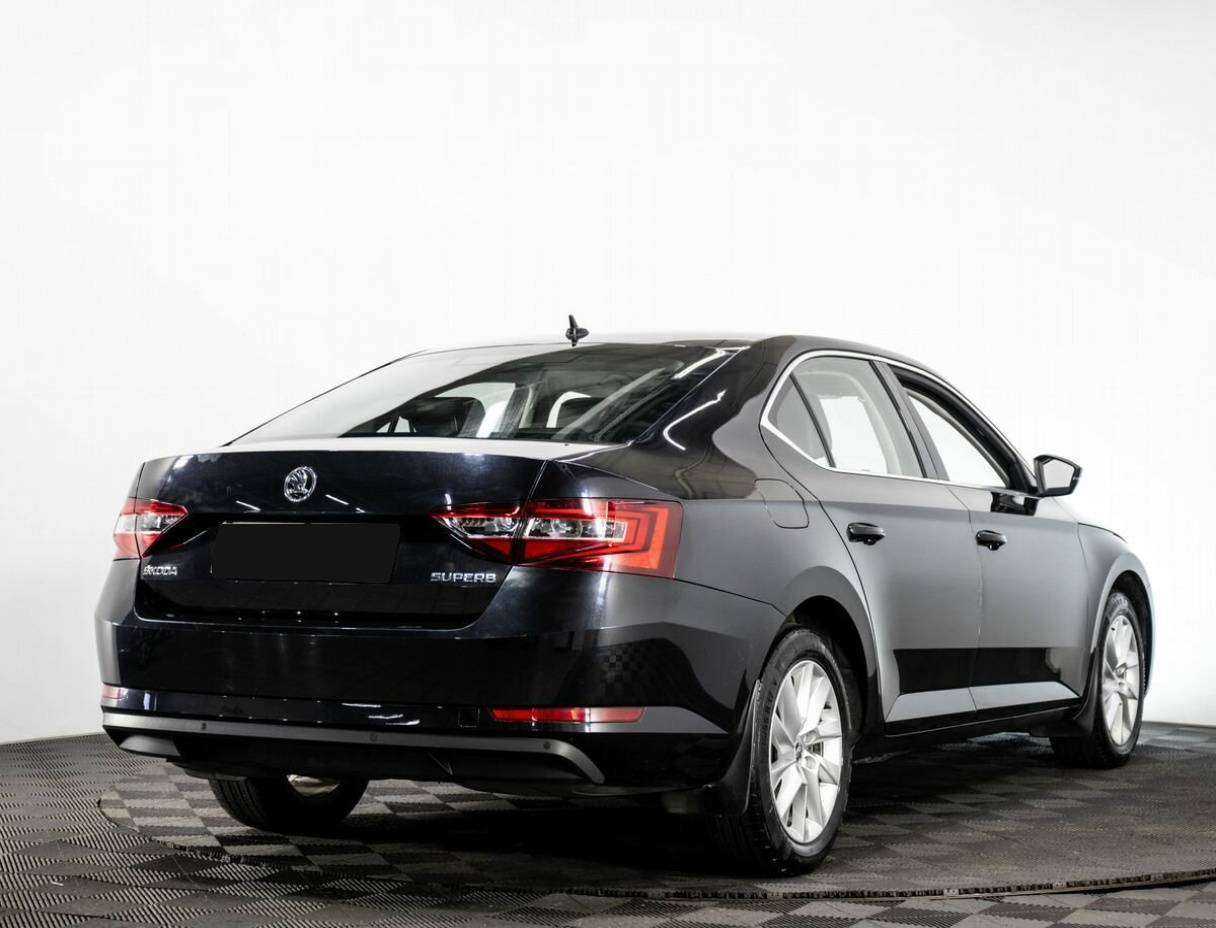 Купить Skoda Superb с пробегом. Фото: #5