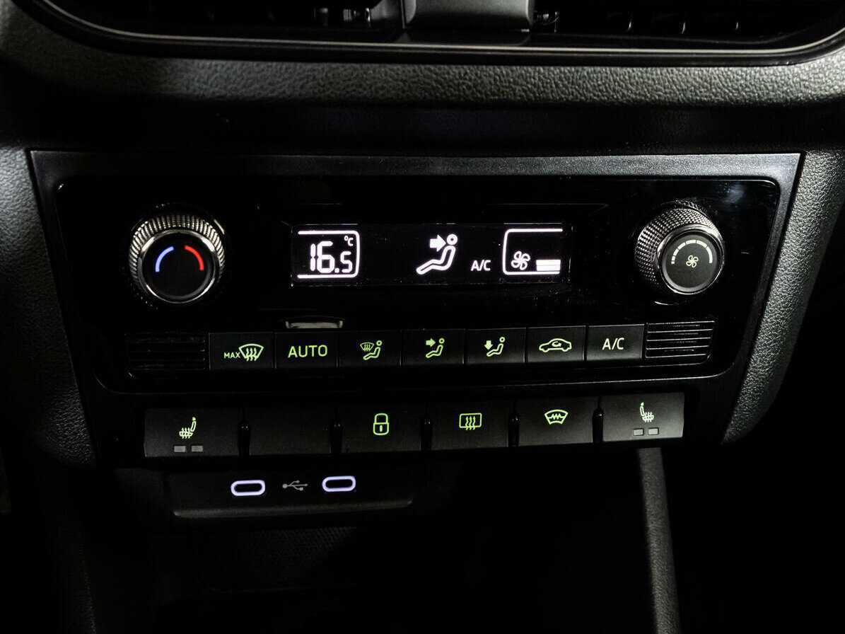 Купить Skoda Rapid с пробегом. Фото: #11