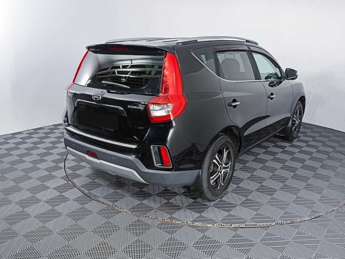 Купить Geely Emgrand X7 с пробегом. Фото: #4