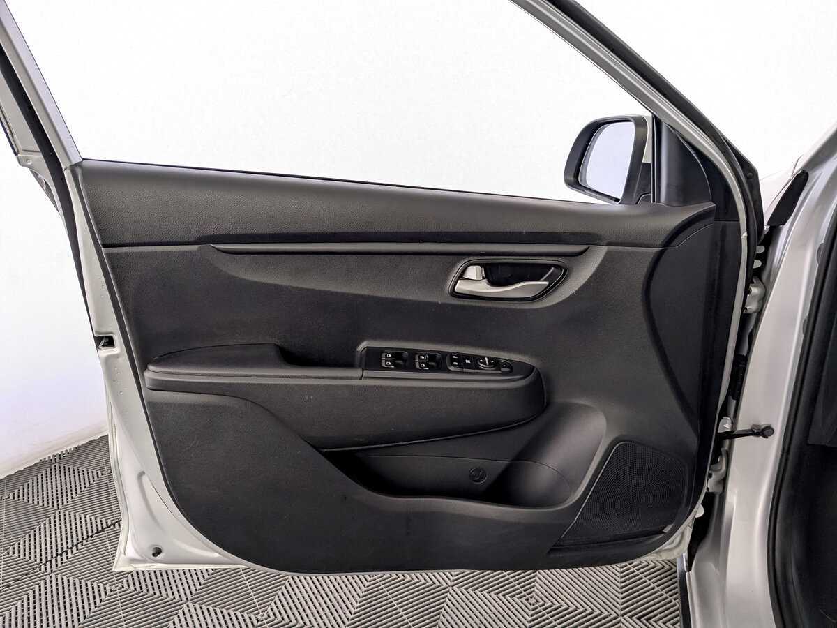 Купить Kia Rio с пробегом. Фото: #18