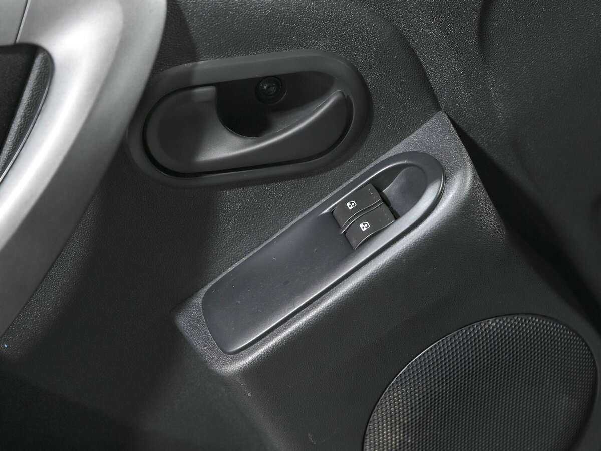 Купить Renault Duster с пробегом. Фото: #11