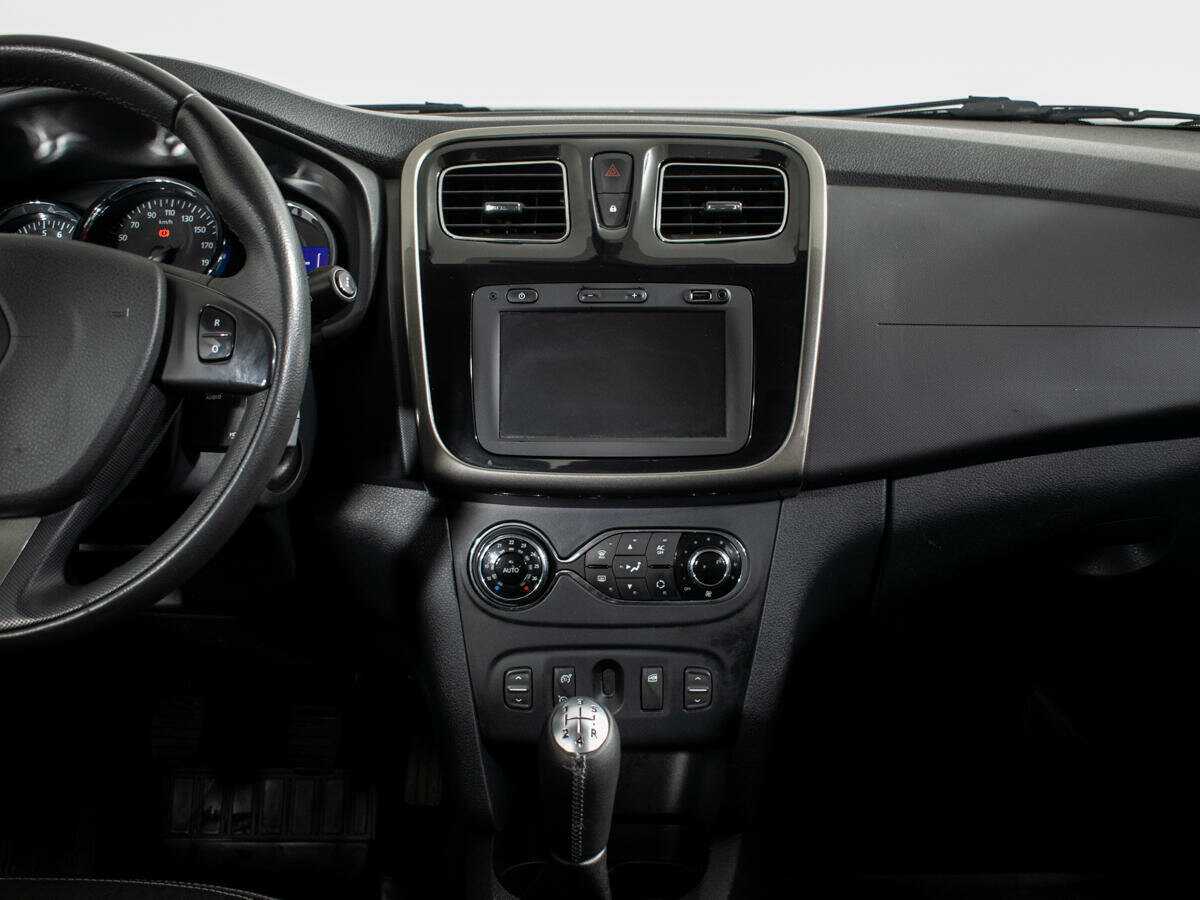 Купить Renault Sandero с пробегом. Фото: #10