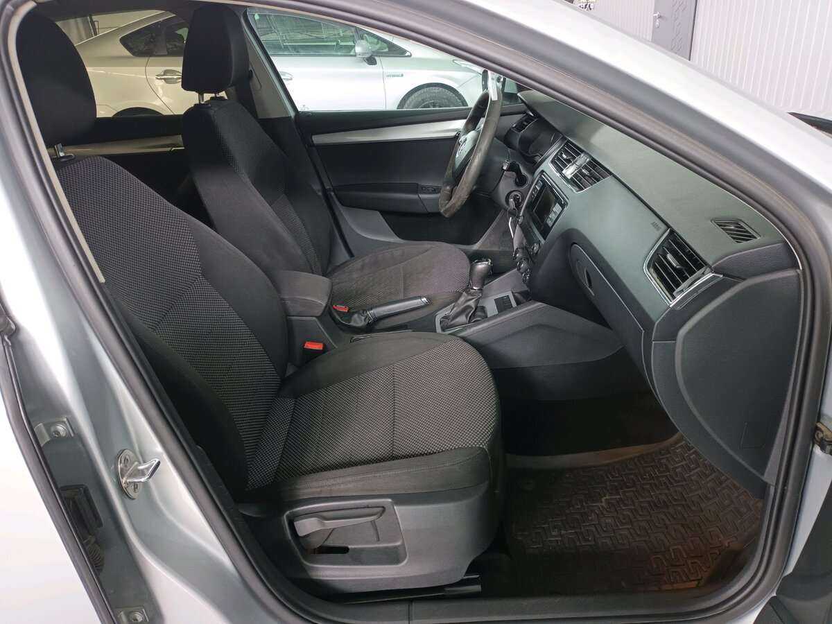 Купить Skoda Octavia с пробегом. Фото: #13