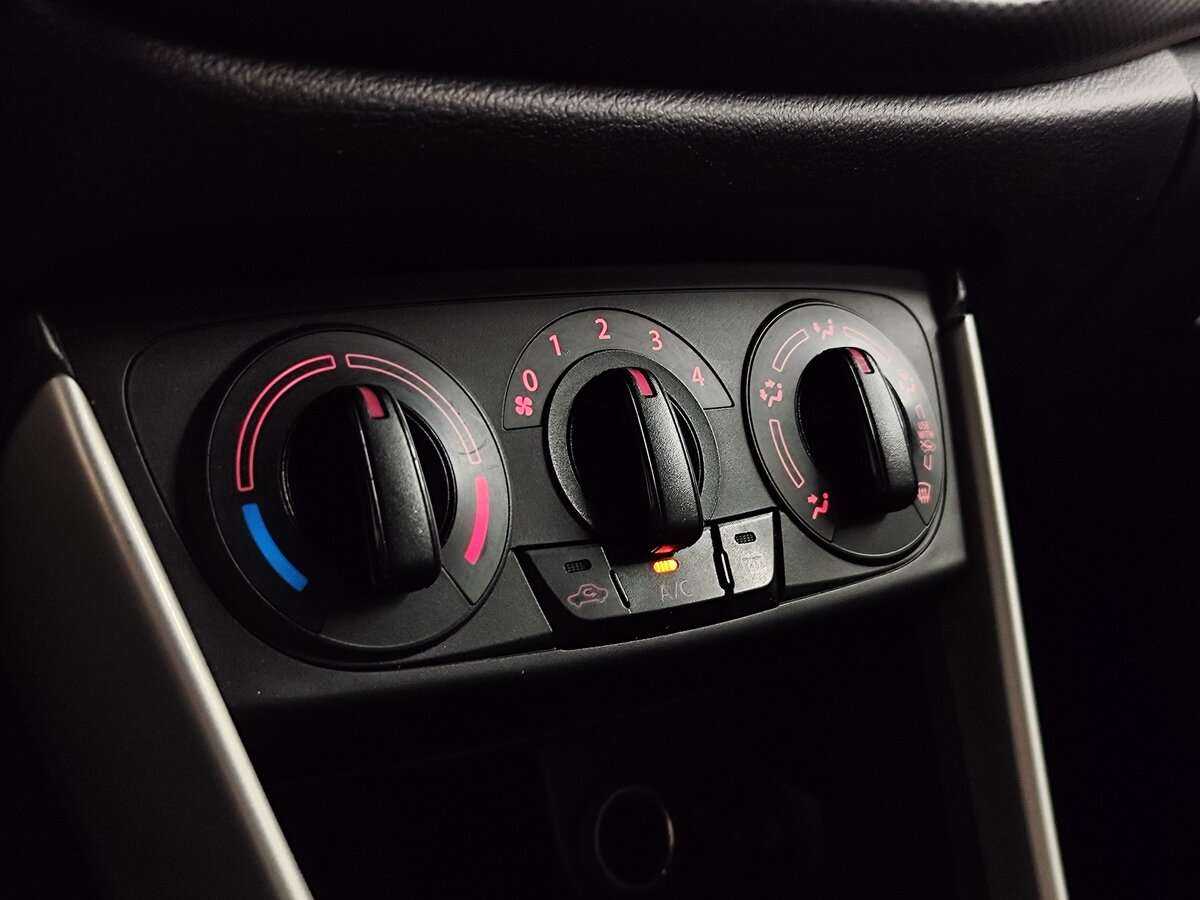 Купить Suzuki SX4 с пробегом. Фото: #16