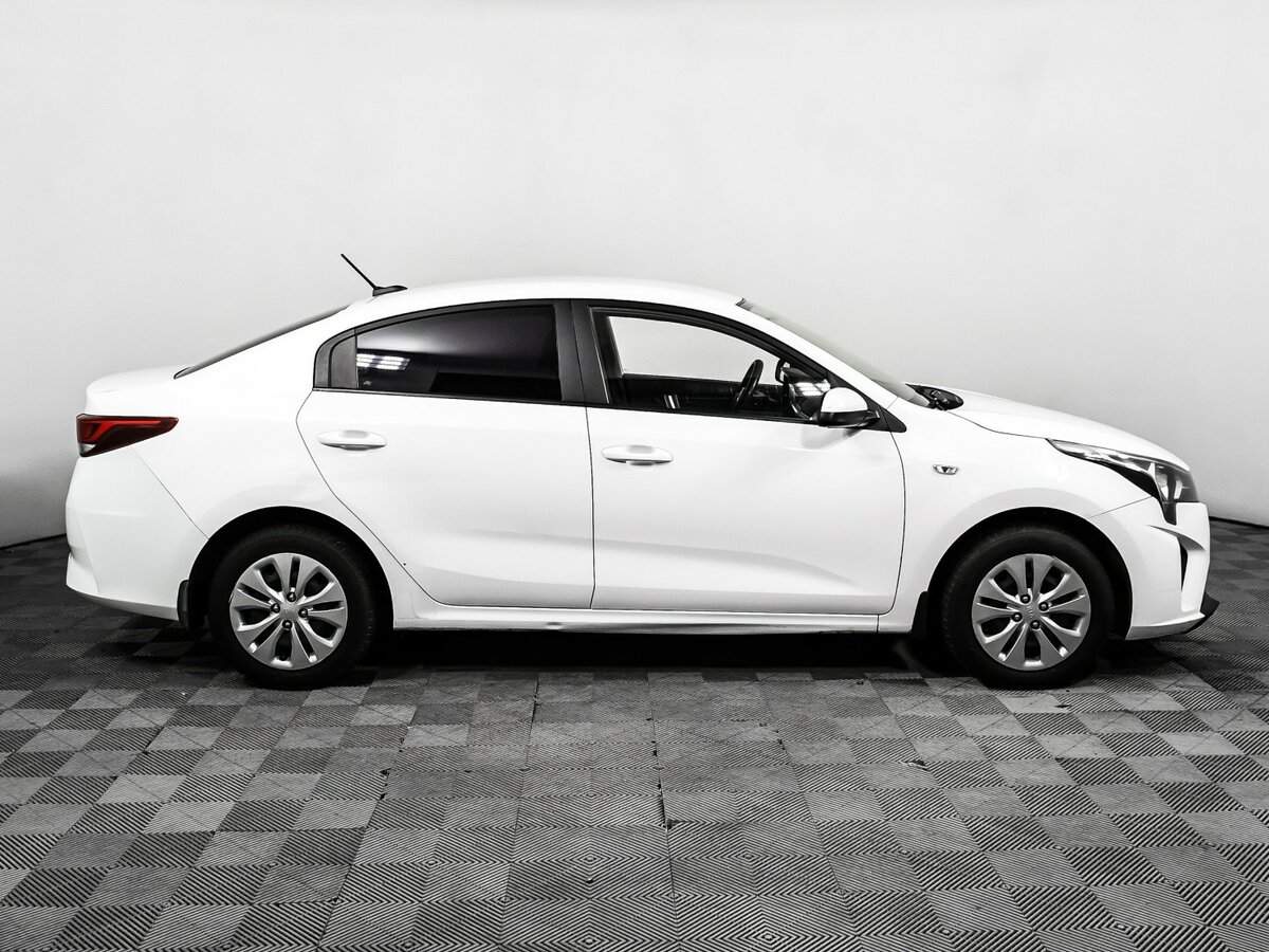 Купить Kia Rio с пробегом. Фото: #3