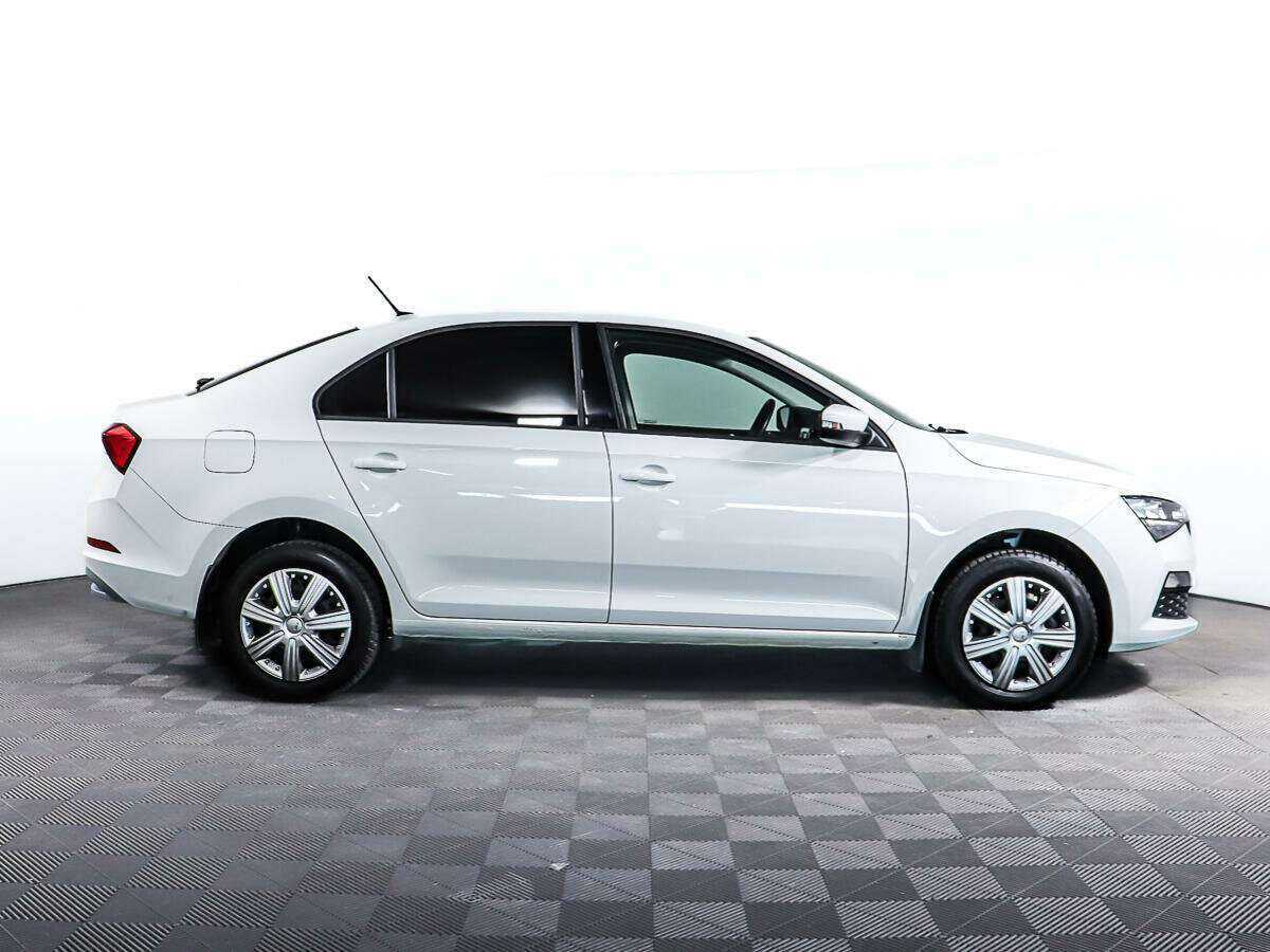 Купить Skoda Rapid с пробегом. Фото: #3