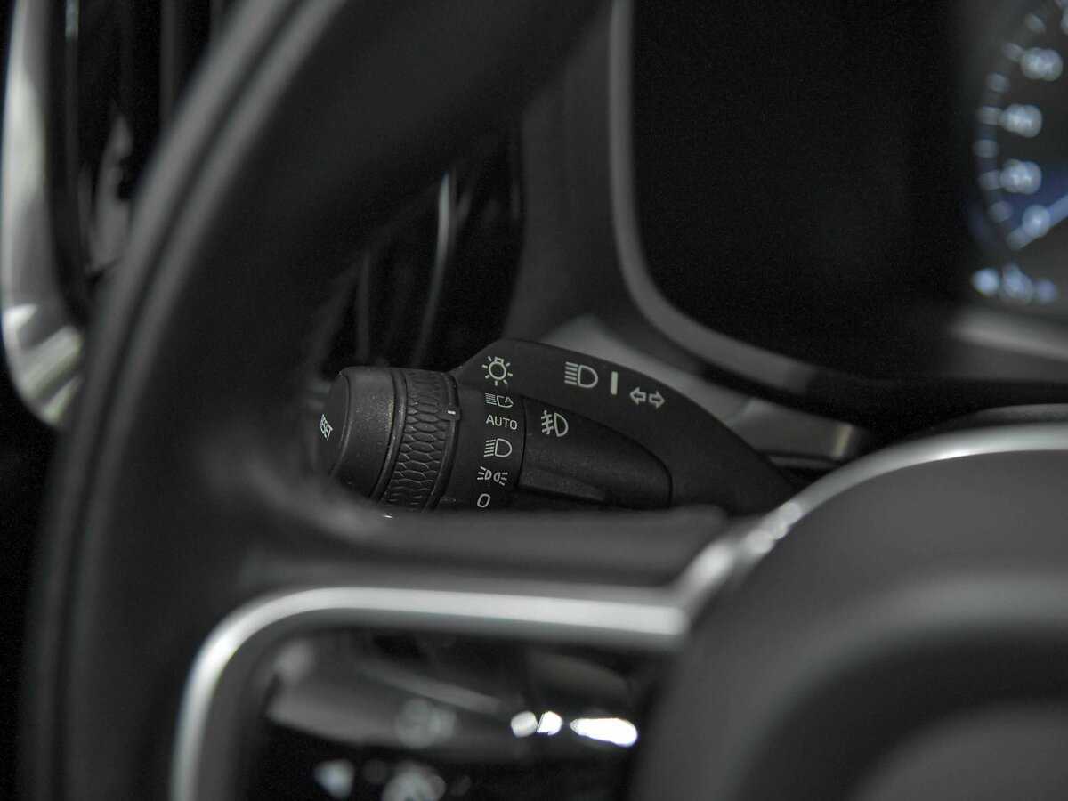Купить Volvo V60 с пробегом. Фото: #6