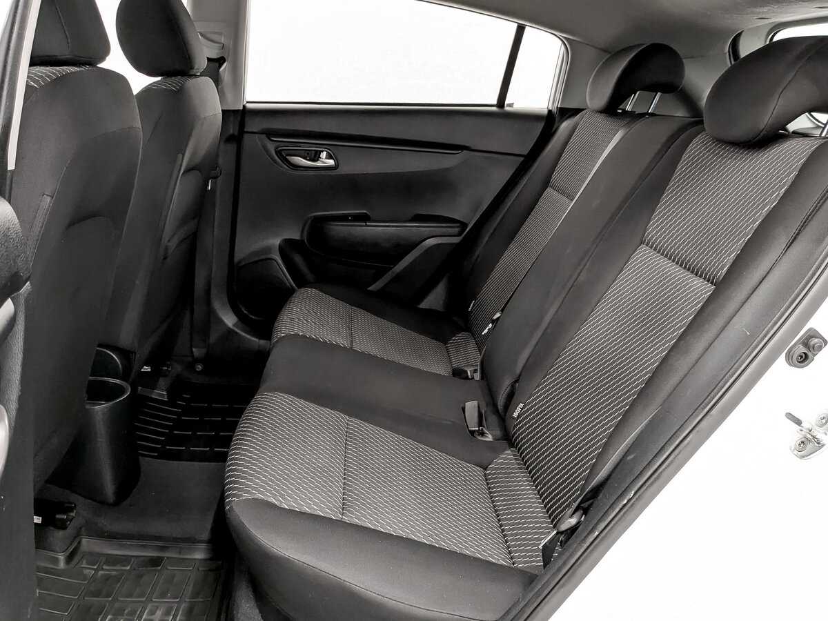 Купить Kia Rio с пробегом. Фото: #10