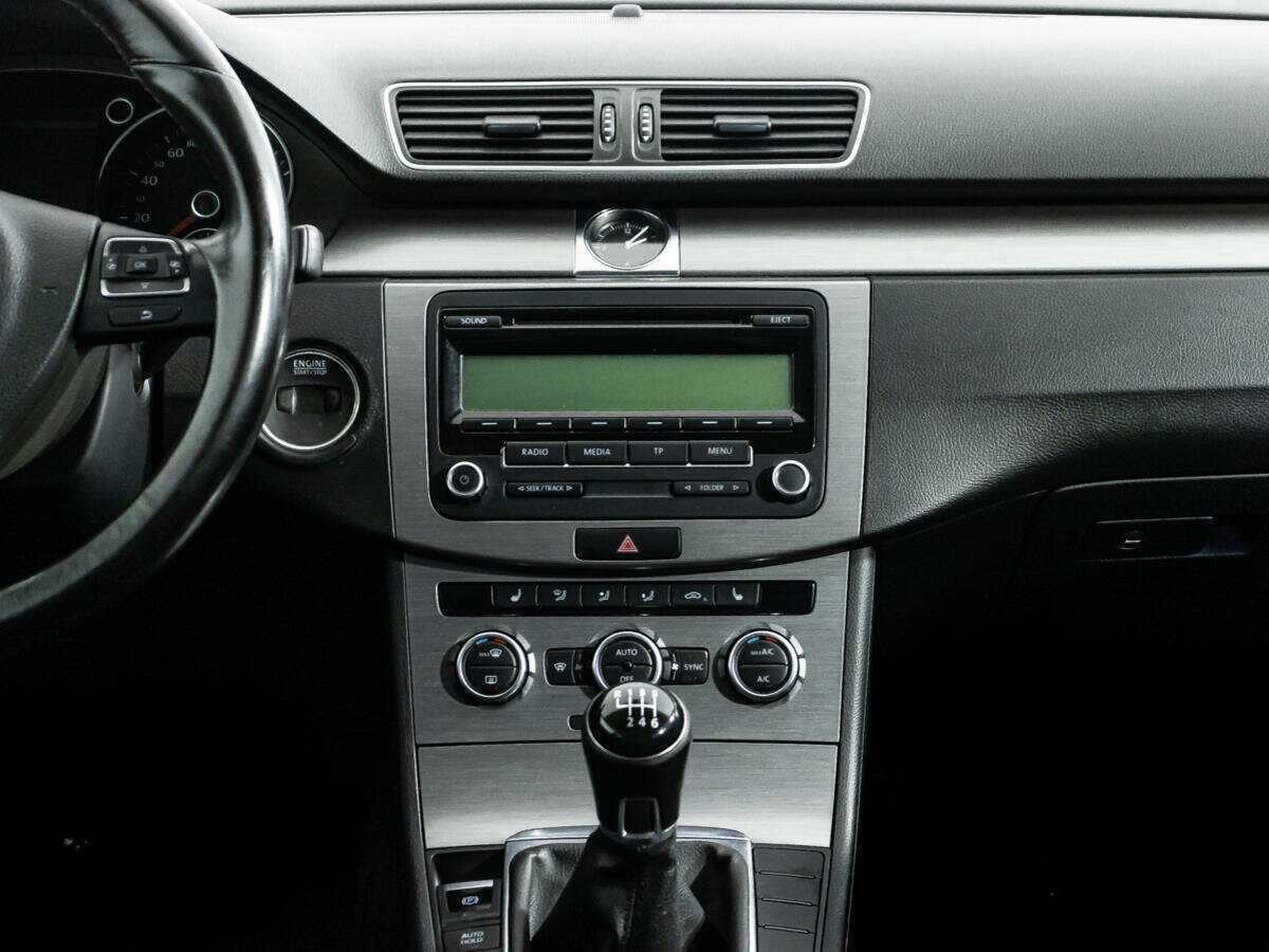 Купить Volkswagen Passat с пробегом. Фото: #13