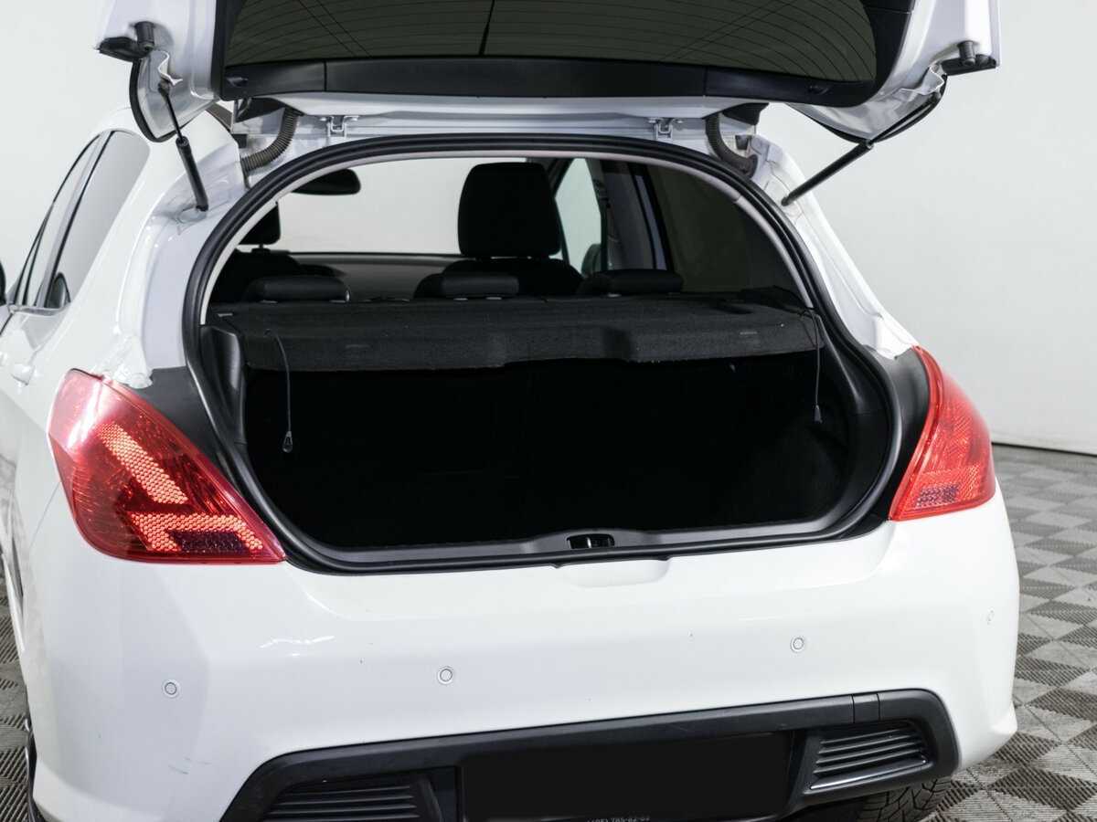 Купить Peugeot 308 с пробегом. Фото: #6