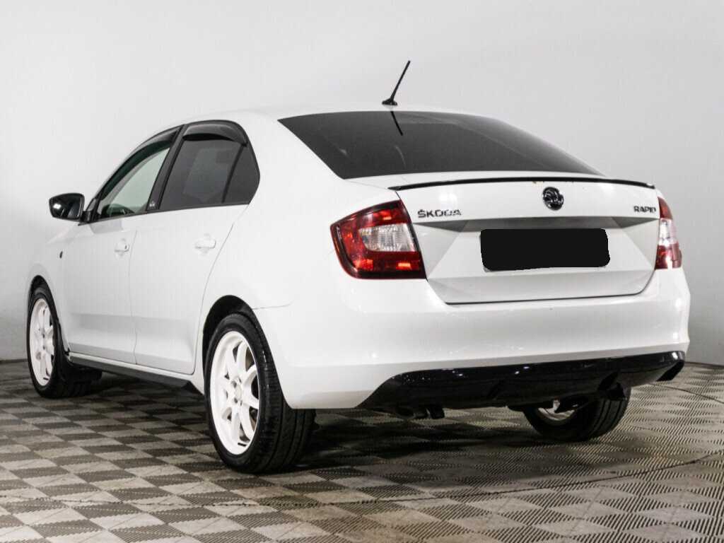 Купить Skoda Rapid с пробегом. Фото: #6