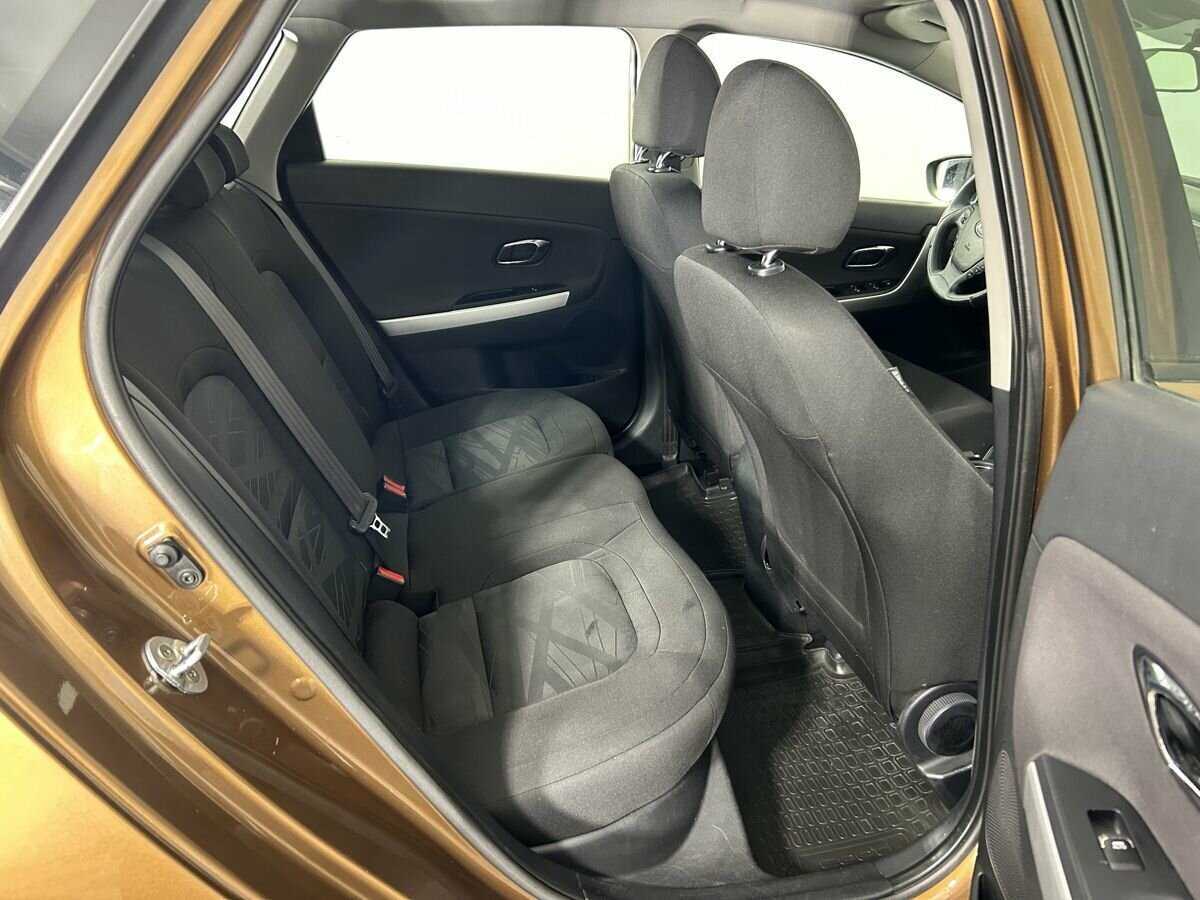 Купить Kia Ceed с пробегом. Фото: #14