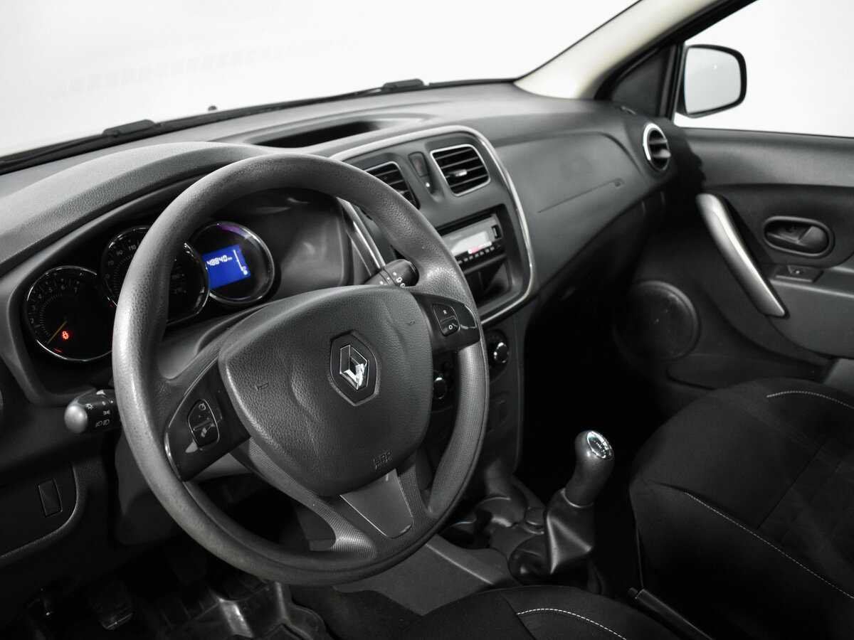 Купить Renault Sandero с пробегом. Фото: #8