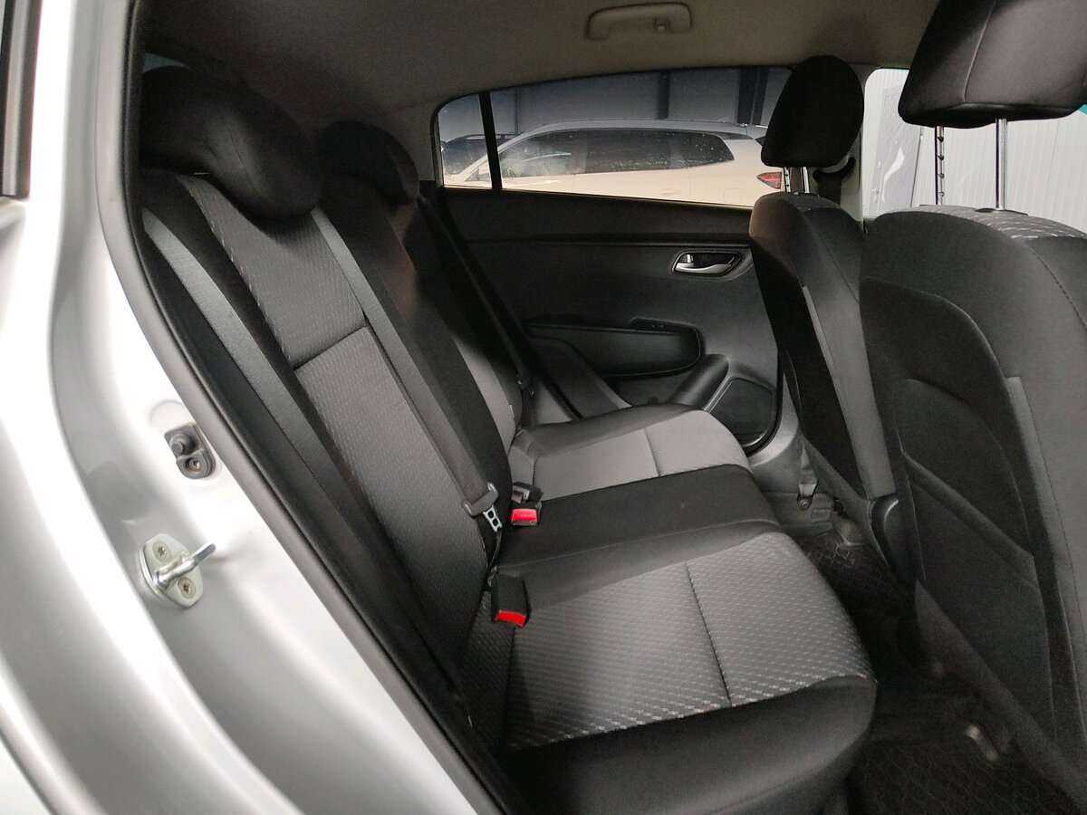 Купить Kia Rio с пробегом. Фото: #16
