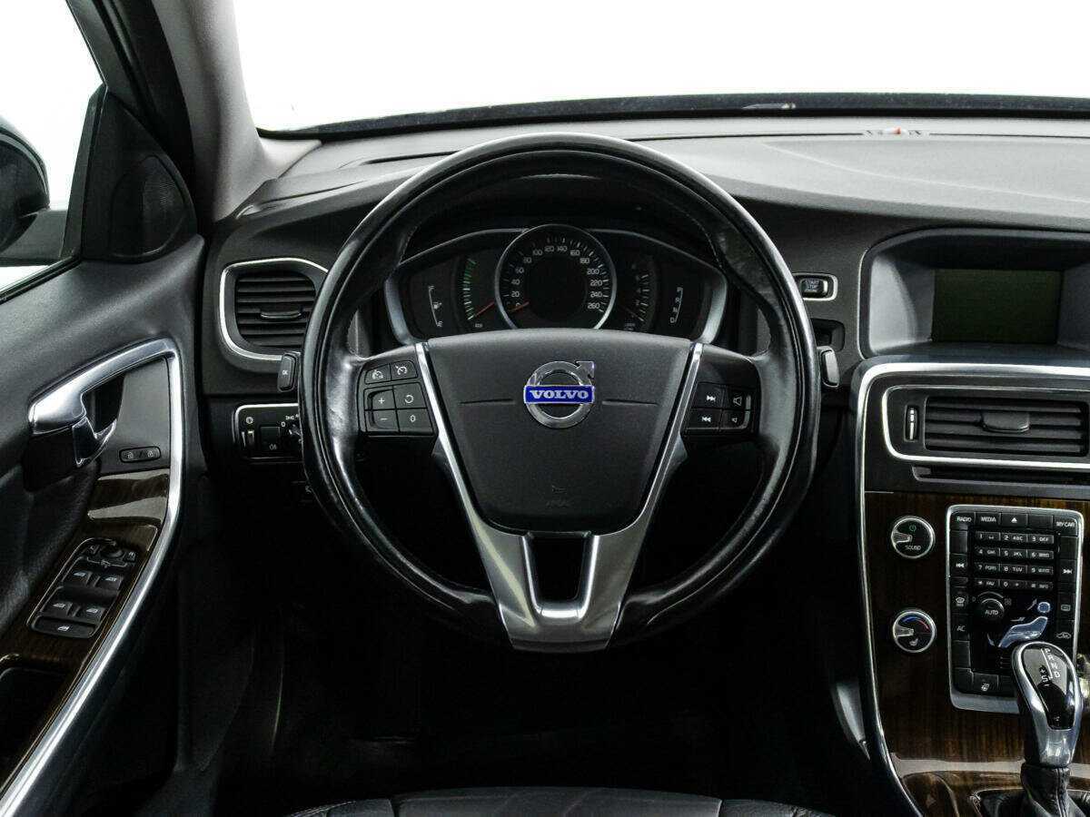 Купить Volvo S60 с пробегом. Фото: #17