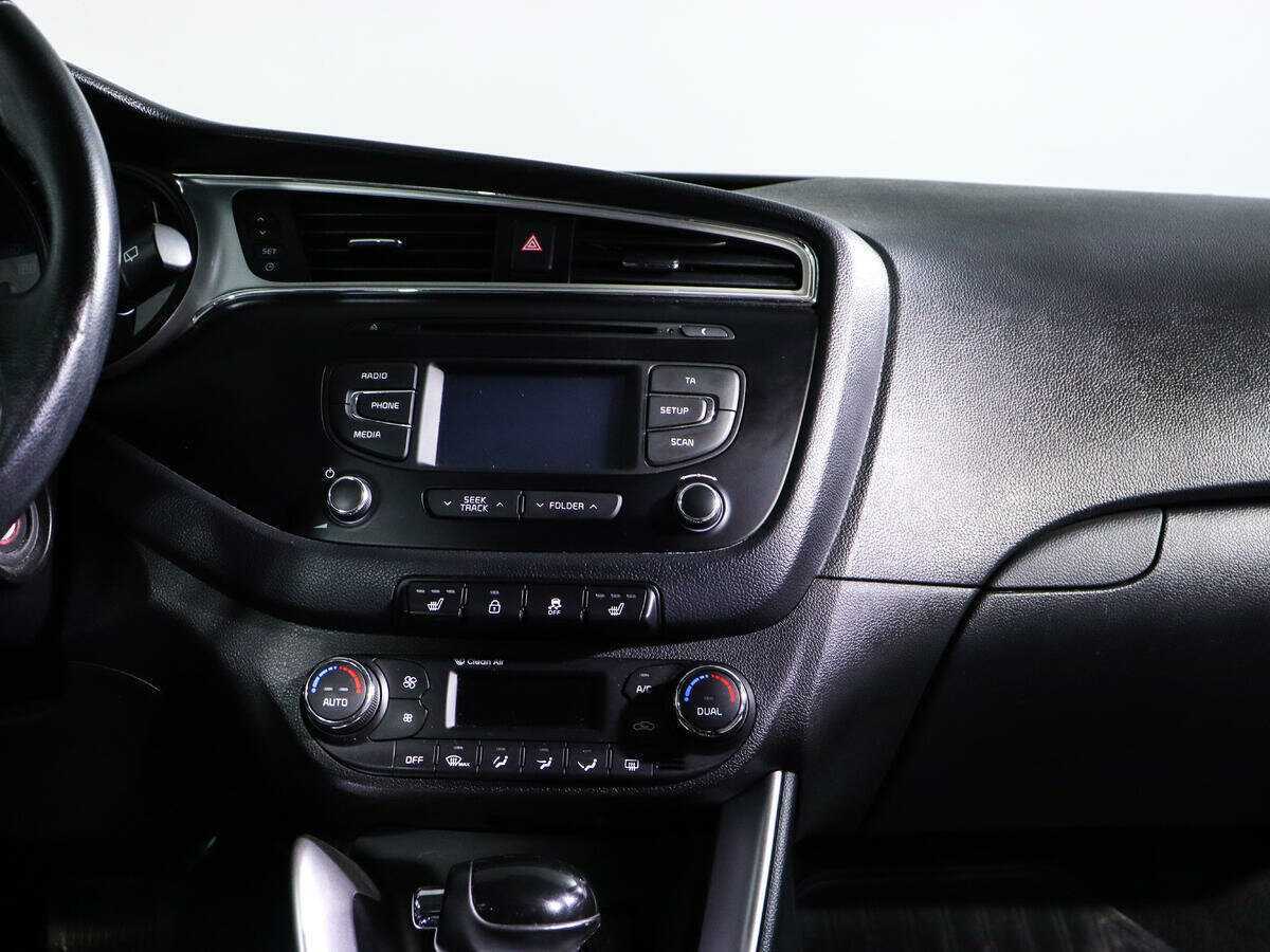 Купить Kia Ceed с пробегом. Фото: #10