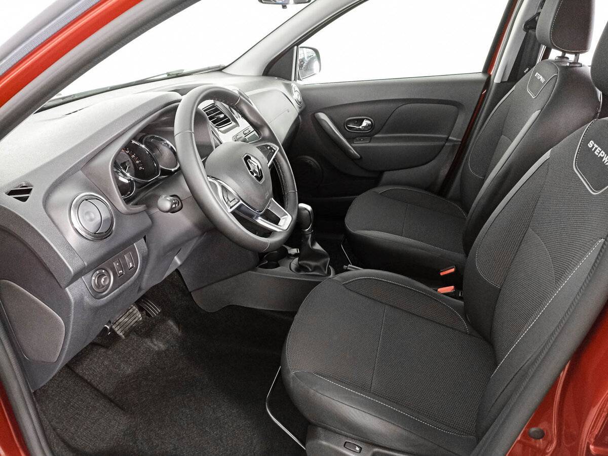 Купить Renault Sandero с пробегом. Фото: #14